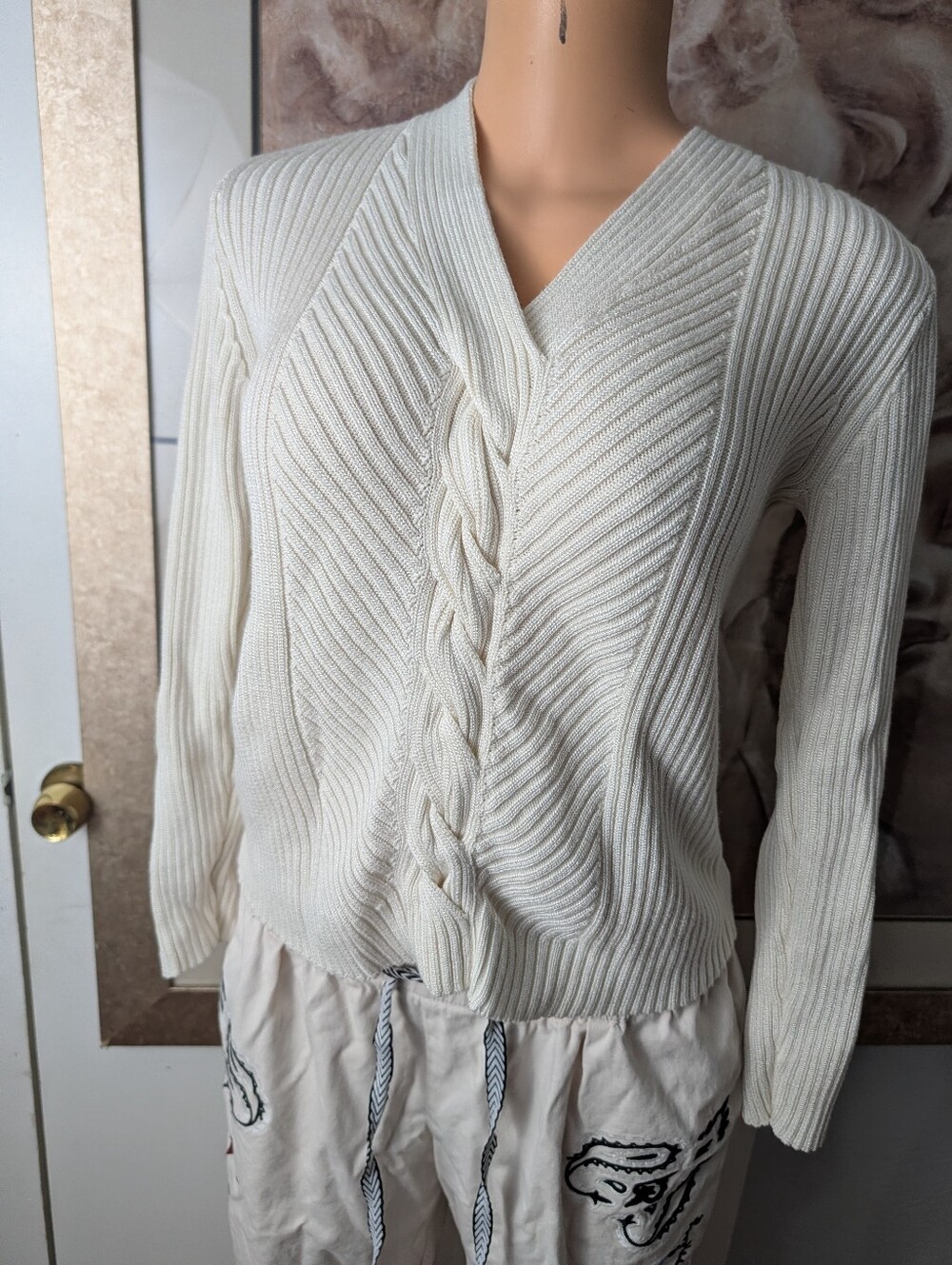 Ralph Lauren Black Label Cream Cable Knit V-Neck Ribbed Sweater Size M